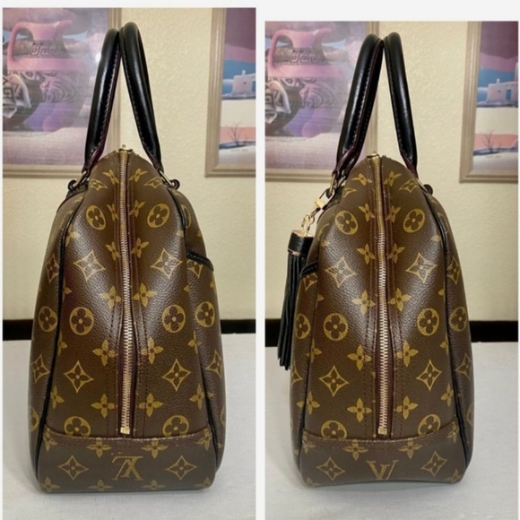 Louis Vuitton Monogram Deauville 2Way Handbag 👜 - Picture 11 of 14